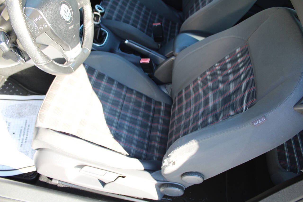 Used 2007 Volkswagen GTI 2-Door image 17