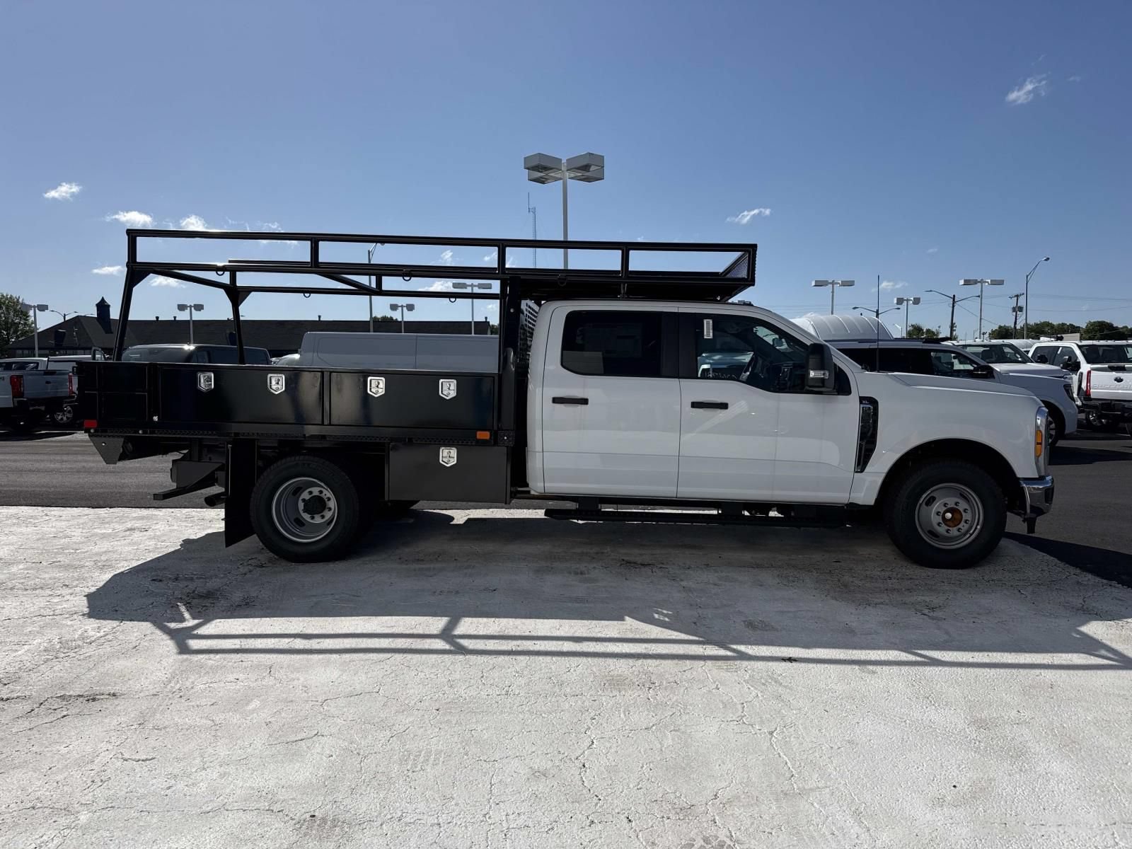 New 2026 Ford F350 XL w/ XL Chrome Package RWD image 2