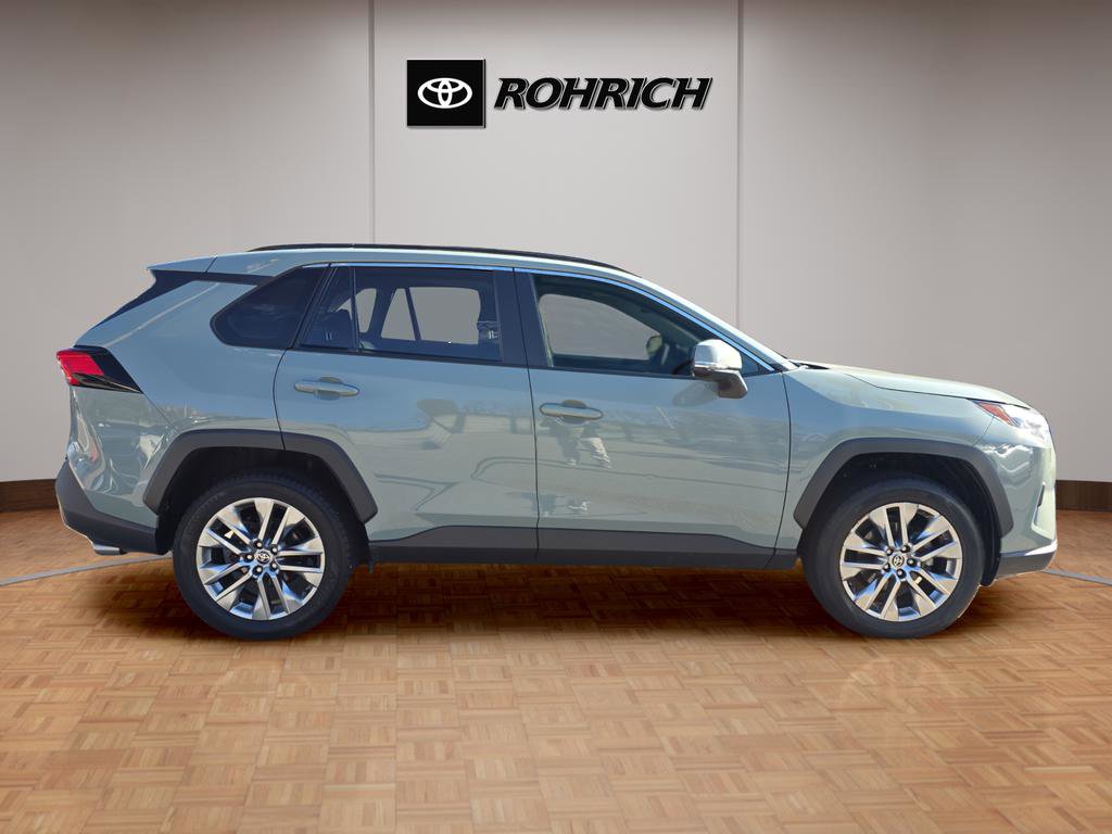 Certified 2023 Toyota RAV4 XLE Premium image 6
