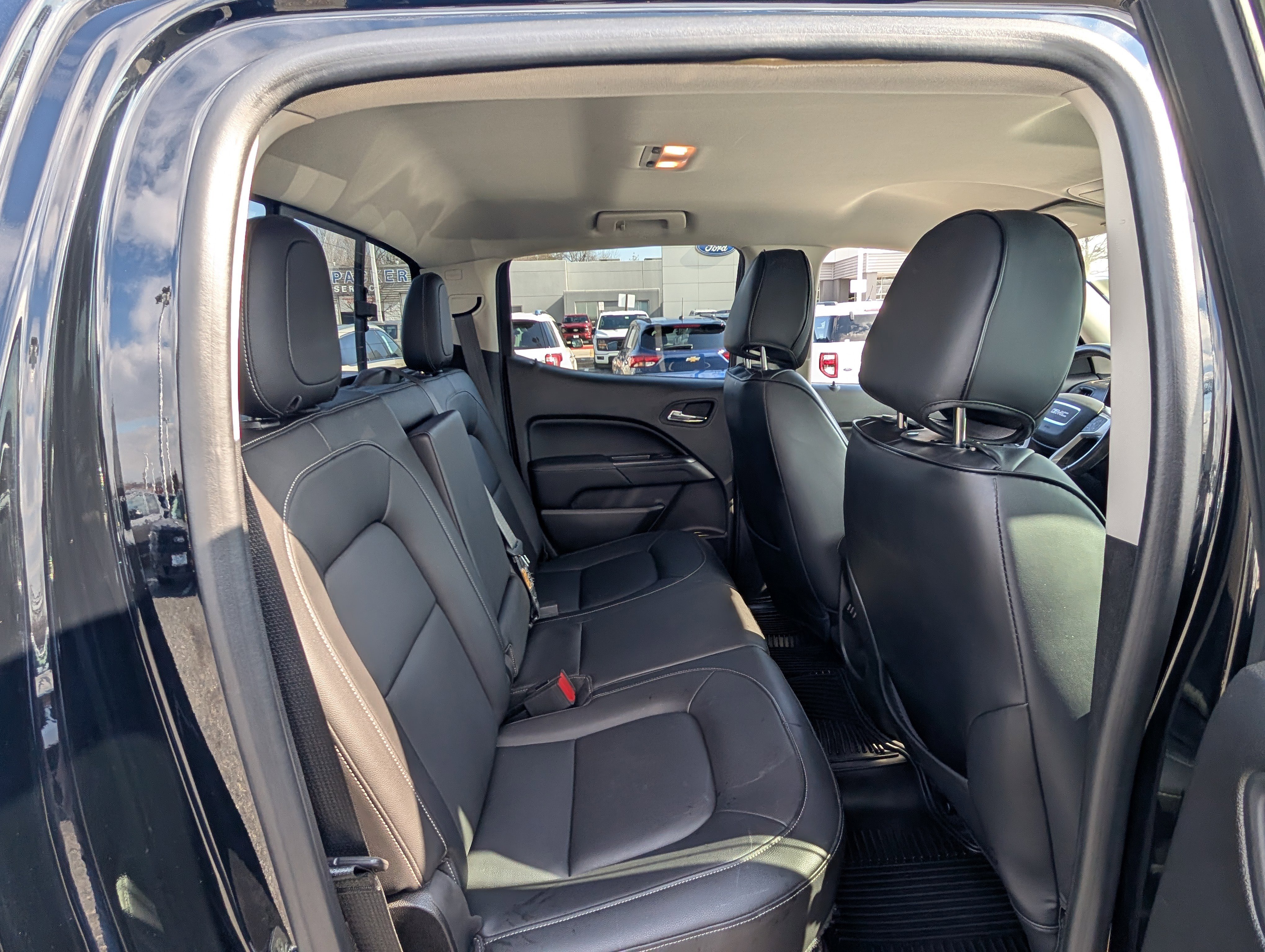 Used 2016 GMC Canyon SLT w/ Driver Alert Package image 11