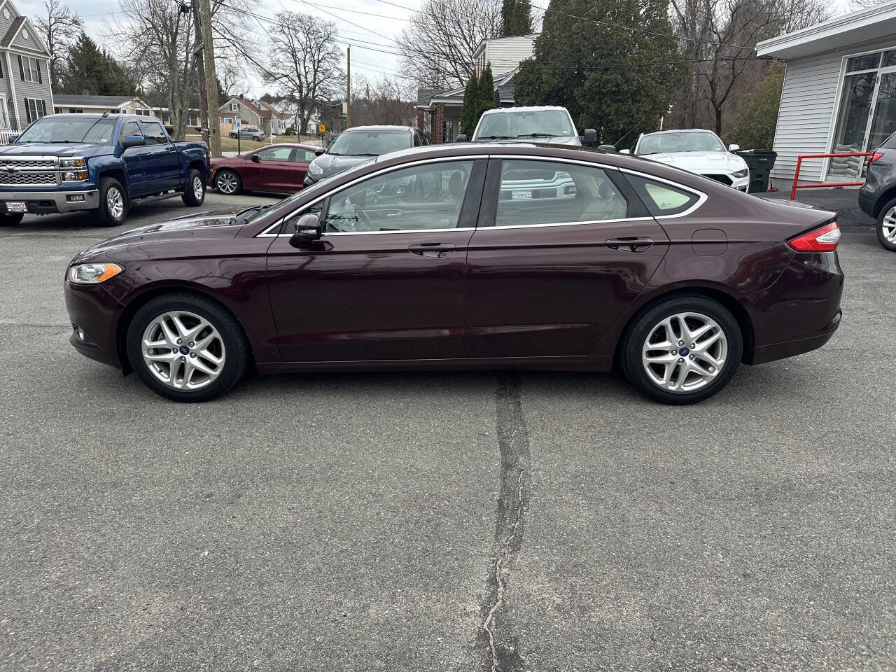 Used 2013 Ford Fusion SE FWD image 7