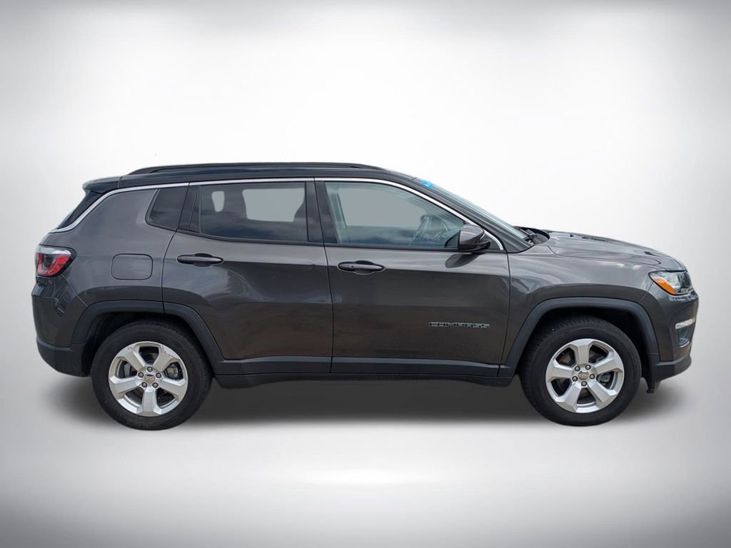 Used 2019 Jeep Compass Latitude w/ Popular Equipment Group image 2