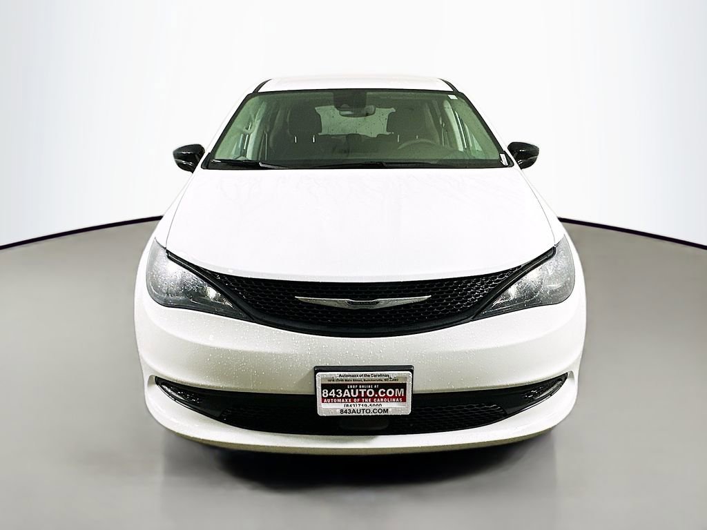 Used 2024 Chrysler Voyager LX FWD video 2