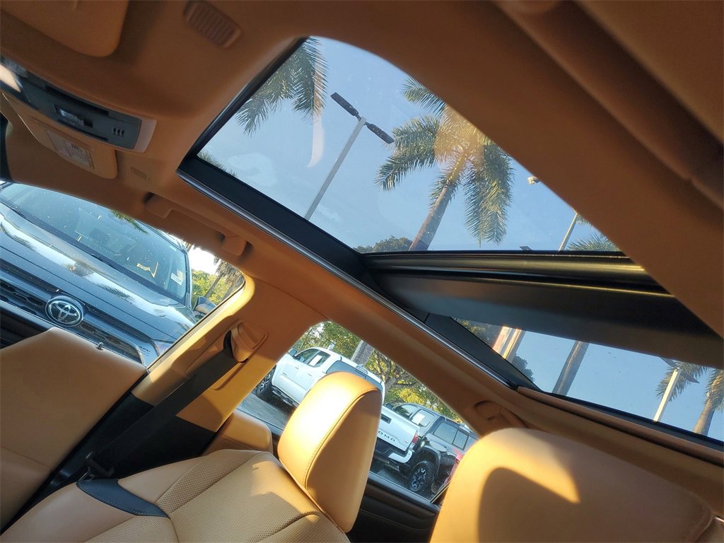 Used 2022 Lexus ES 350 w/ Premium Package image 16