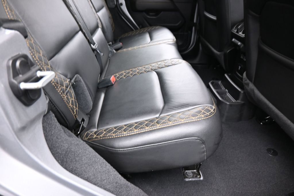 Used 2021 Jeep Wrangler Unlimited Sahara AWD/4WD image 38