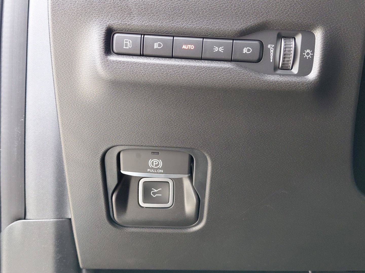 New 2026 Jeep Cherokee Laredo AWD/4WD image 26