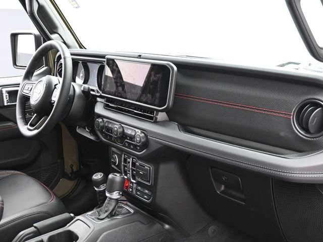 Used 2025 Jeep Wrangler Unlimited Rubicon w/ Safety Group image 27