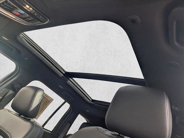 Used 2025 Jeep Grand Cherokee Limited w/ Trailer Tow Package image 19