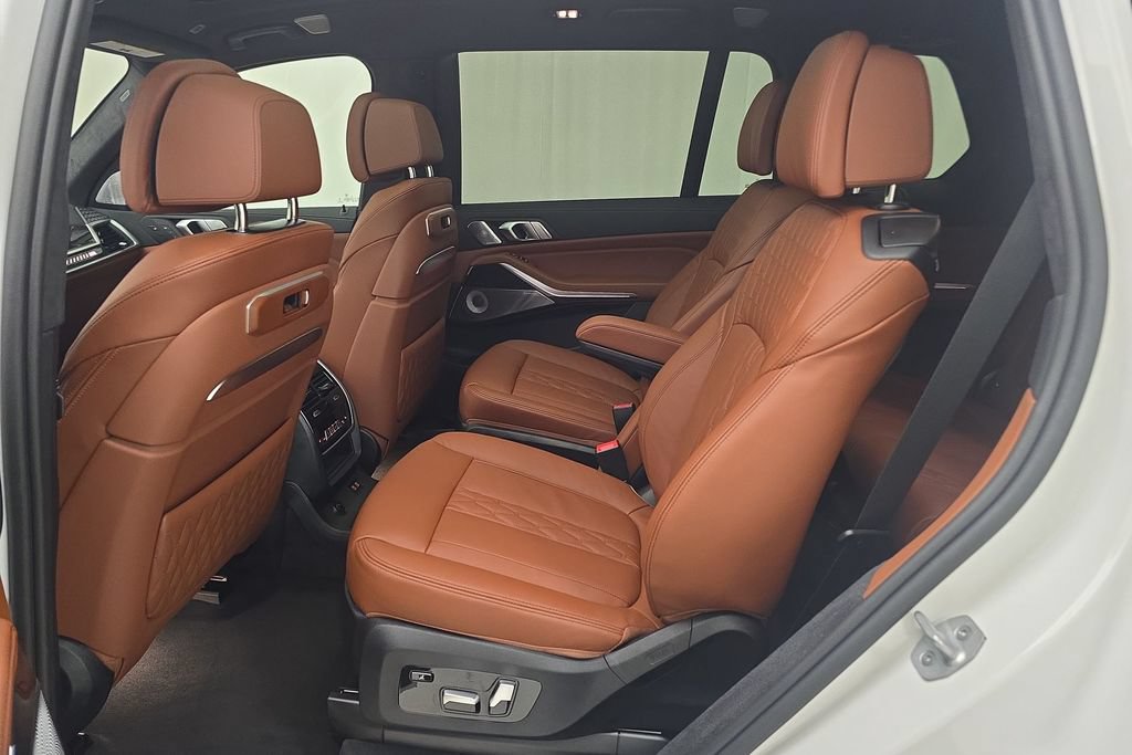 New 2027 BMW X7 M60i AWD/4WD image 25