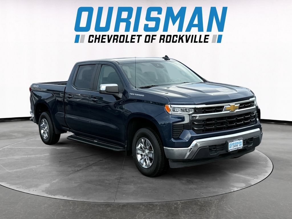 Used 2022 Chevrolet Silverado 1500 LT AWD/4WD image 1