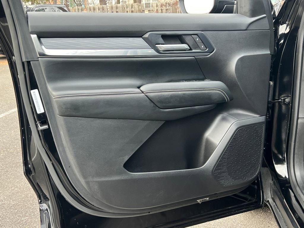 Used 2025 GMC Terrain Elevation image 14