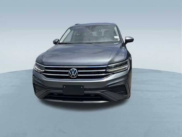 Used 2024 Volkswagen Tiguan SE AWD/4WD image 10