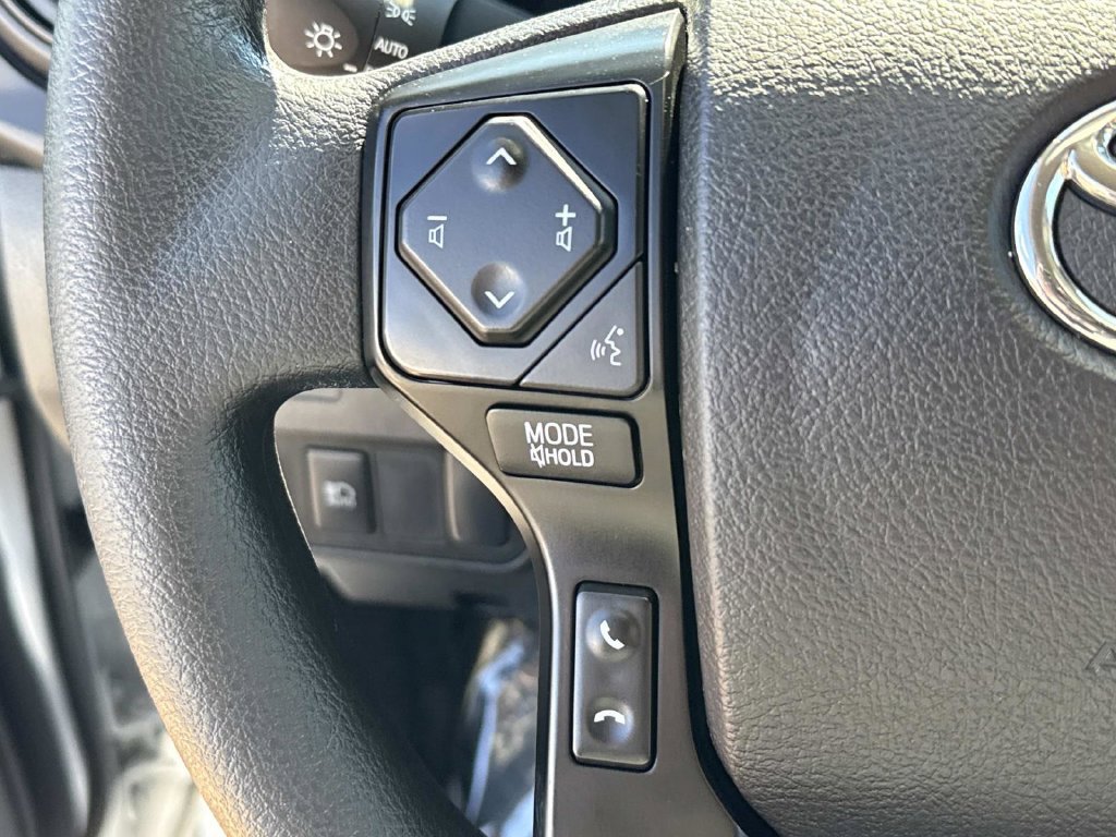 Used 2022 Toyota Tacoma SR AWD/4WD image 22