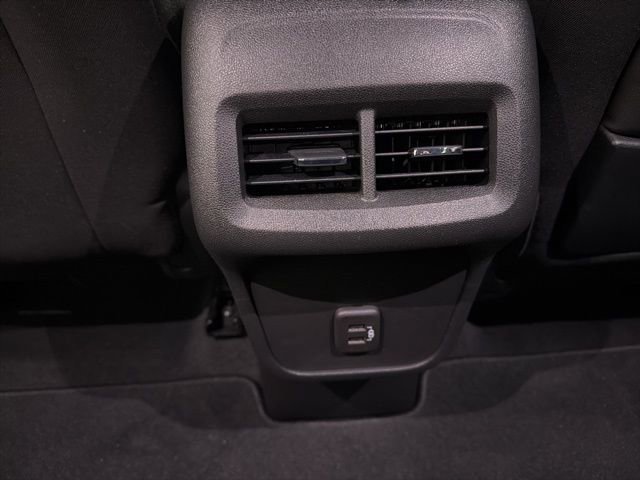 Used 2023 GMC Terrain SLE w/ Driver Convenience Package image 20