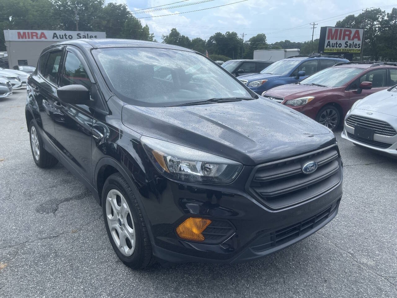 Used 2019 Ford Escape S FWD image 2