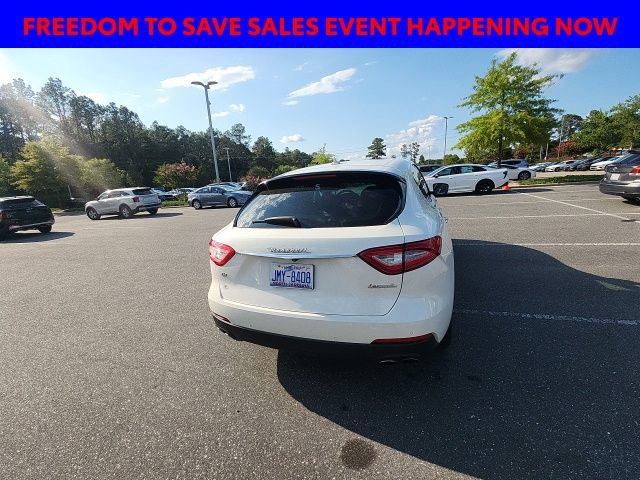 Used 2017 Maserati Levante AWD/4WD image 12
