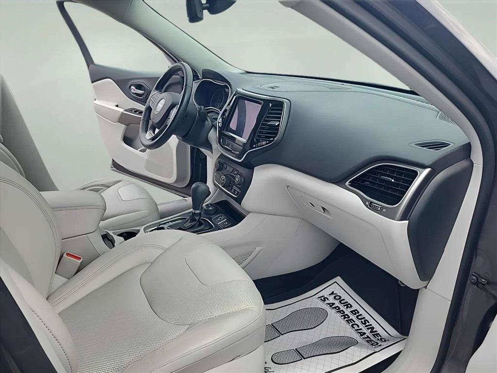 Used 2019 Jeep Cherokee Limited AWD/4WD image 26