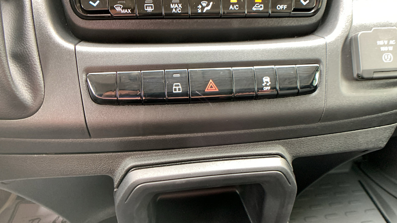 New 2025 RAM ProMaster 2500 w/ Convenience Group image 18