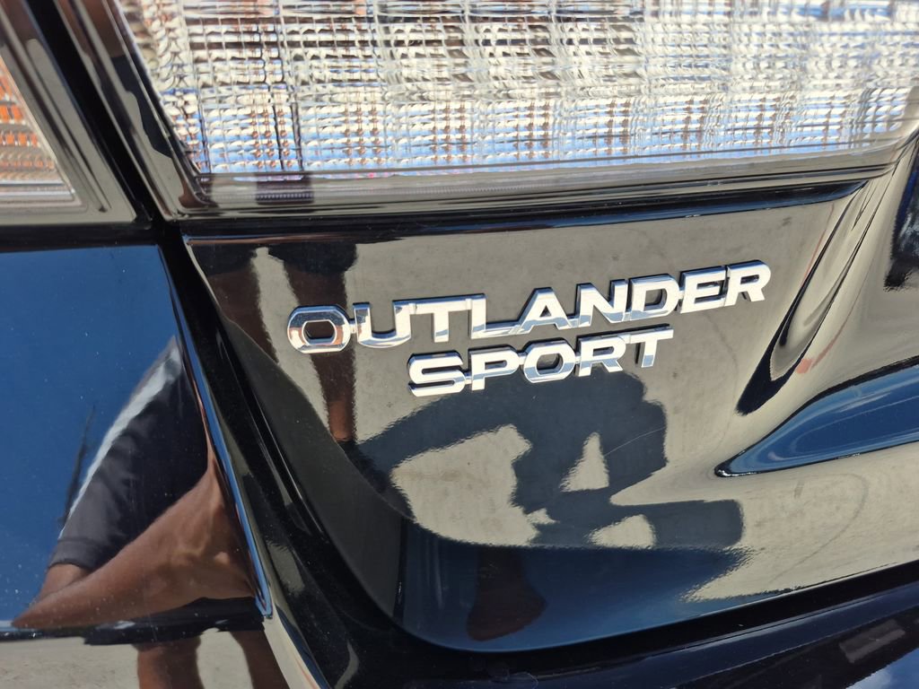 Used 2025 Mitsubishi Outlander Sport LE image 56