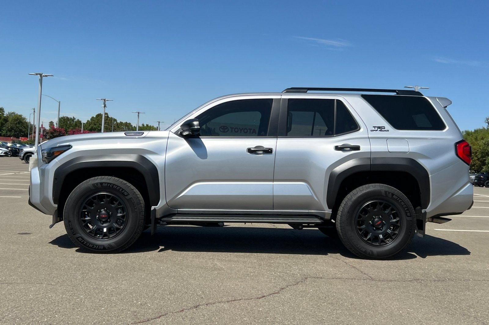 Certified 2026 Toyota 4Runner TRD Off-Road Premium AWD/4WD image 8