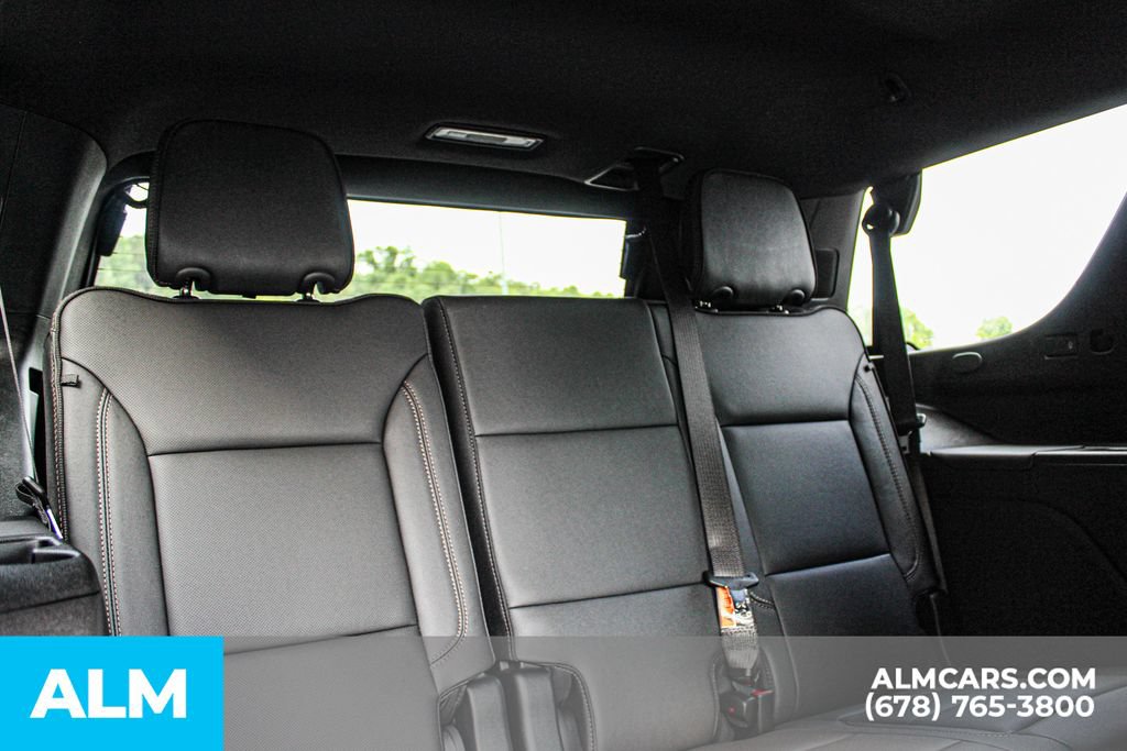 Used 2025 Chevrolet Tahoe High Country AWD/4WD image 20