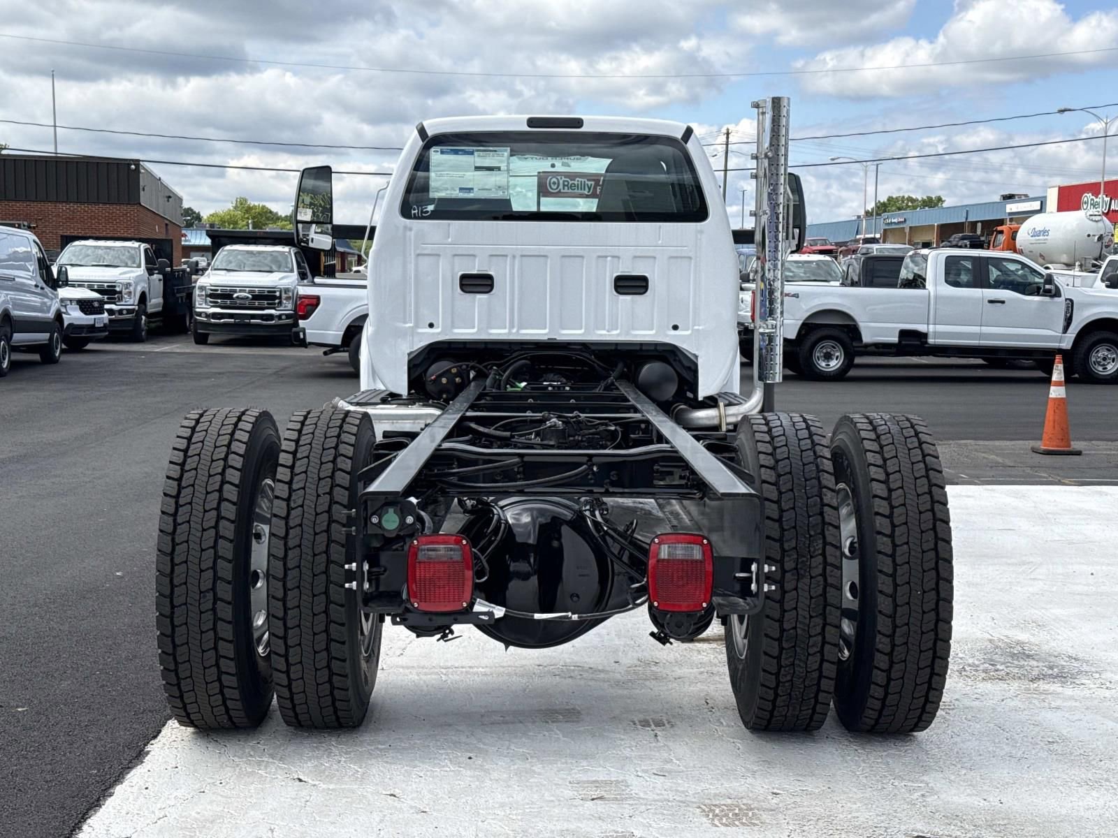 New 2027 Ford F750 2WD Regular Cab Super Duty image 4