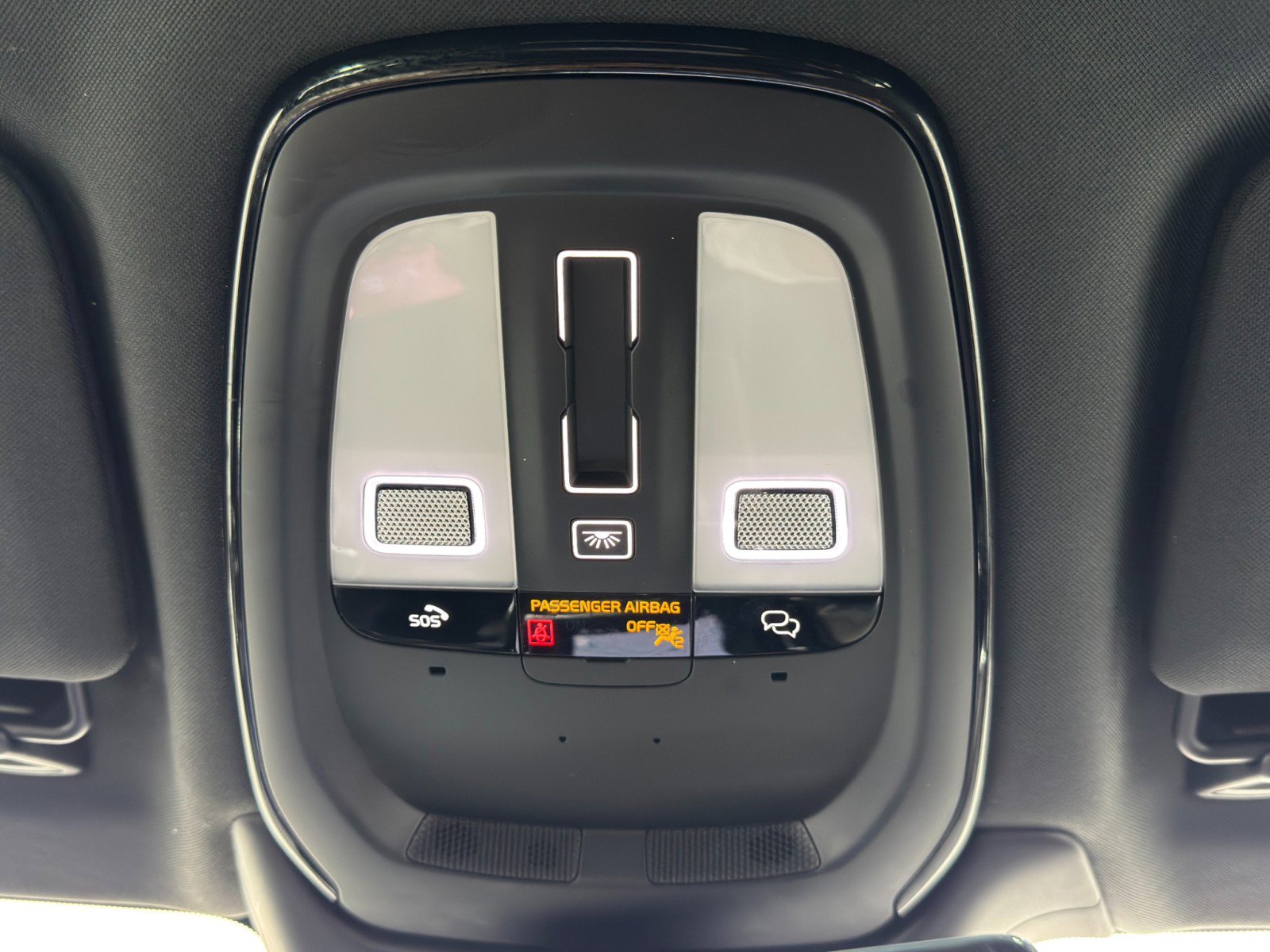 Used 2024 Volvo S90 T8 Ultimate image 33