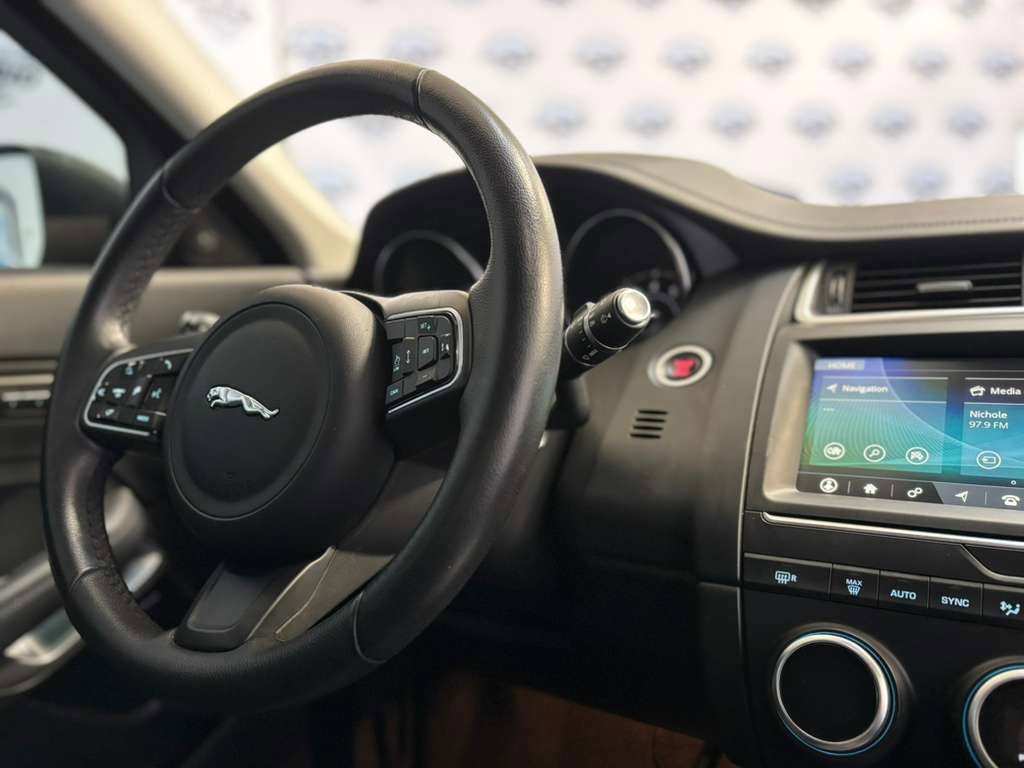 Used 2019 Jaguar E-PACE S image 27