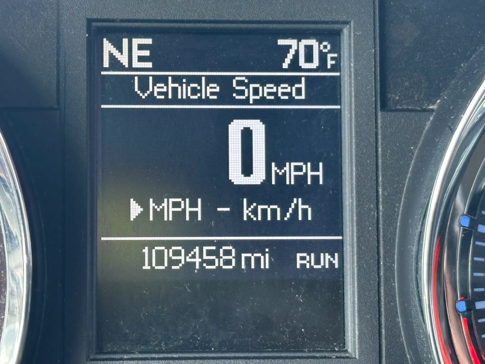 Used 2011 Chrysler Town & Country Touring-L w/ Driver Convenience Group FWD image 17