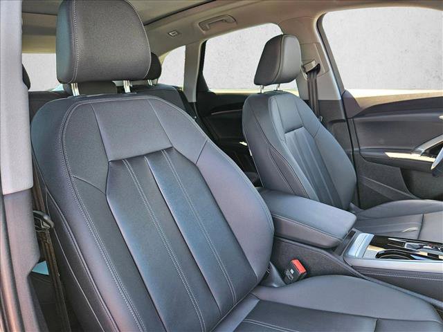 Certified 2025 Audi Q5 Premium w/ Convenience Package image 14