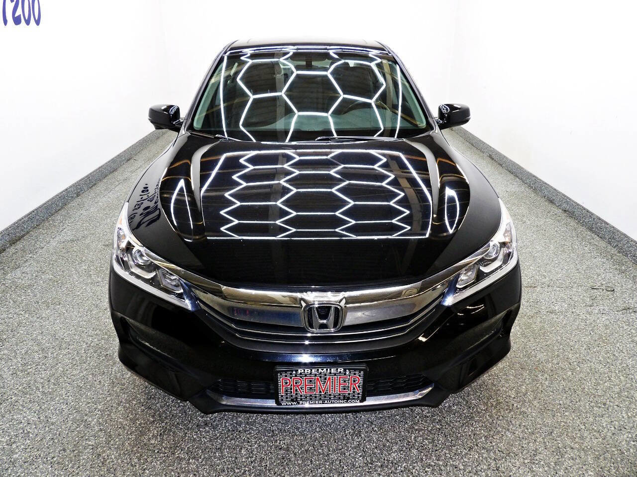 Used 2016 Honda Accord EX-L image 2