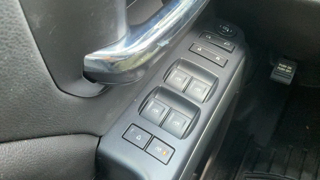 Used 2019 Chevrolet Silverado 1500 LT w/ Texas Edition RWD image 14