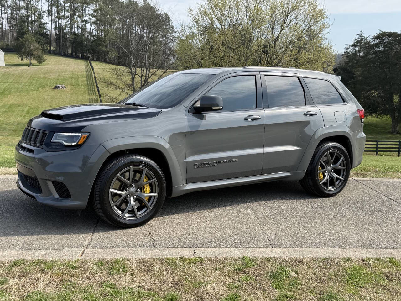 Used 2020 Jeep Grand Cherokee Trackhawk AWD/4WD image 1