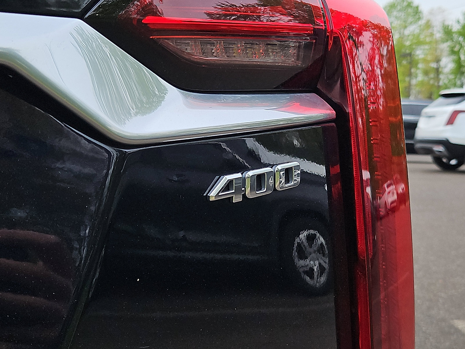 Used 2022 Cadillac XT6 Premium Luxury w/ LPO, Floor Liner Package AWD/4WD image 31
