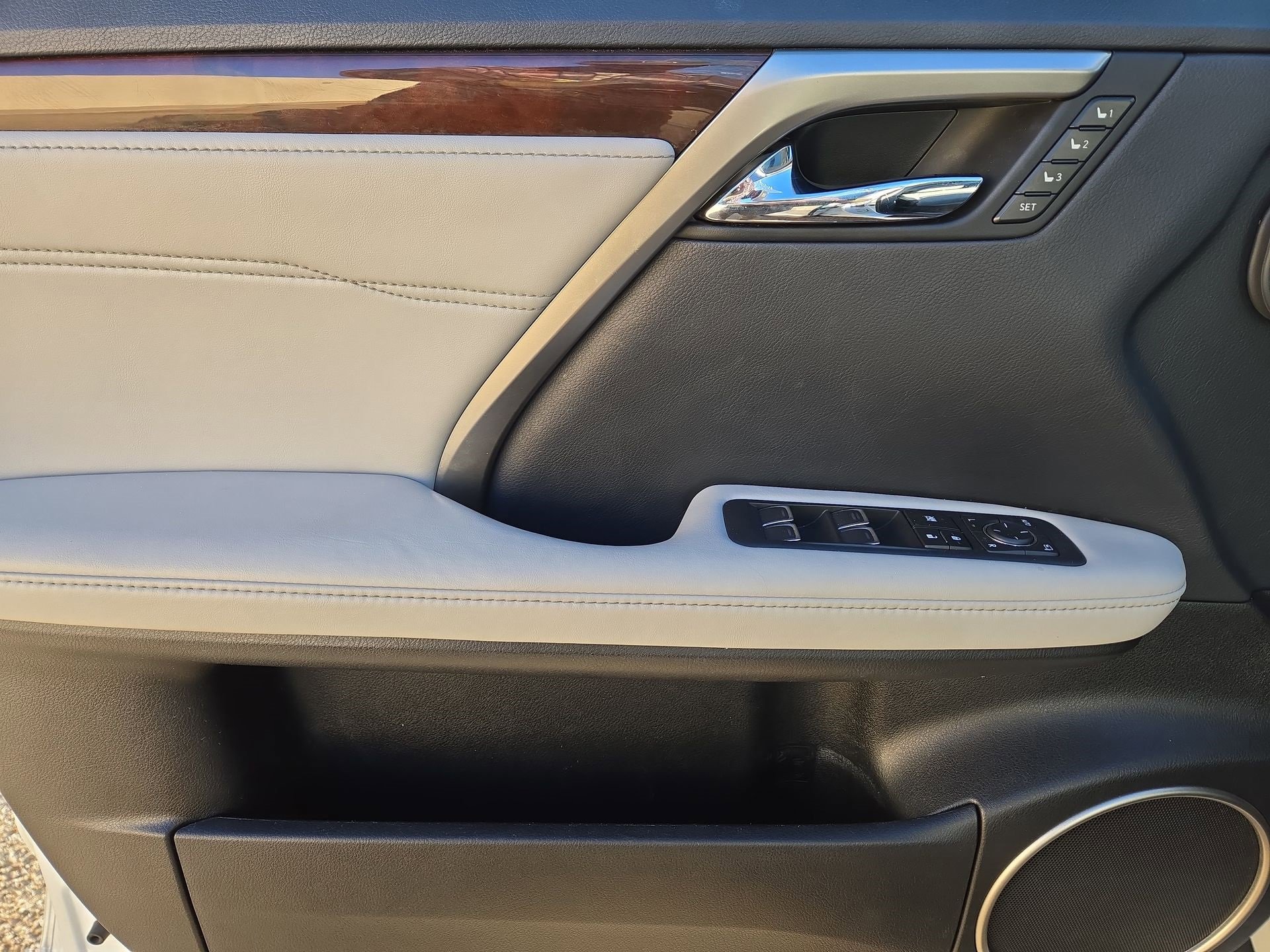 Used 2018 Lexus RX 350 Premium image 15