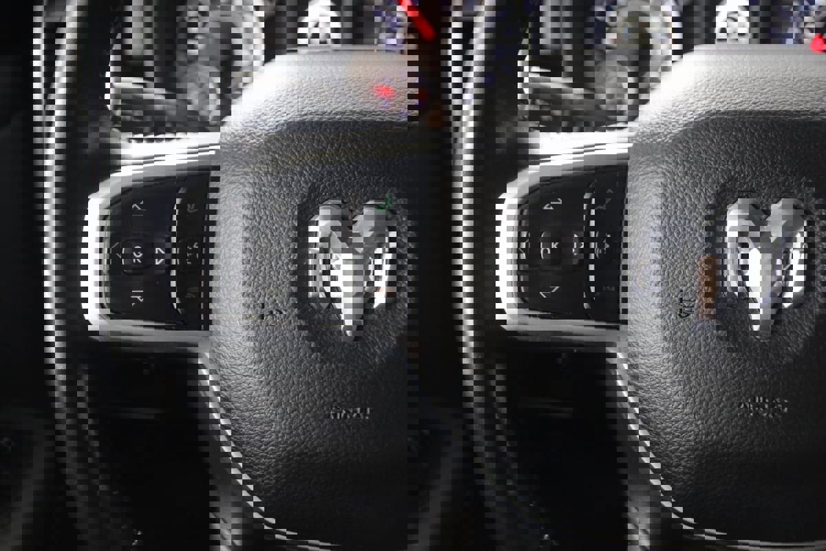 Used 2021 RAM 1500 Big Horn image 17