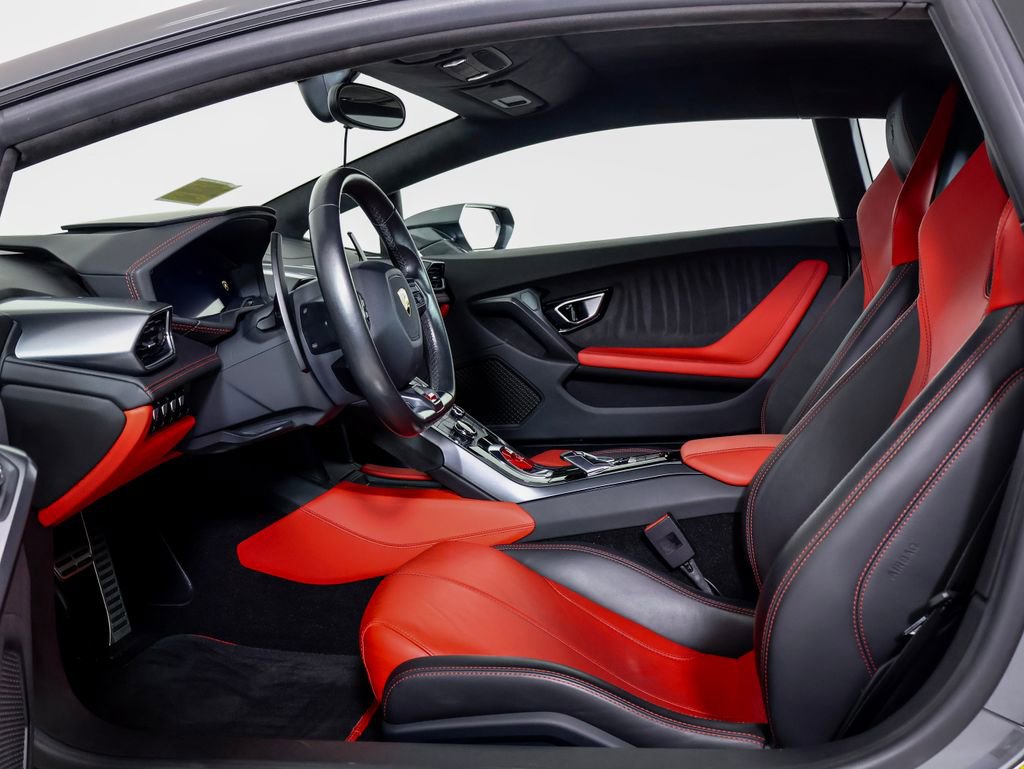 Used 2015 Lamborghini Huracan LP 610-4 image 5
