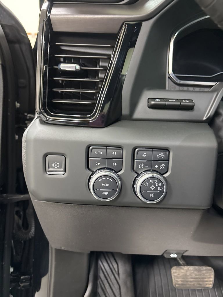 Used 2024 GMC Sierra 1500 AT4X w/ AT4X AEV Edition image 10