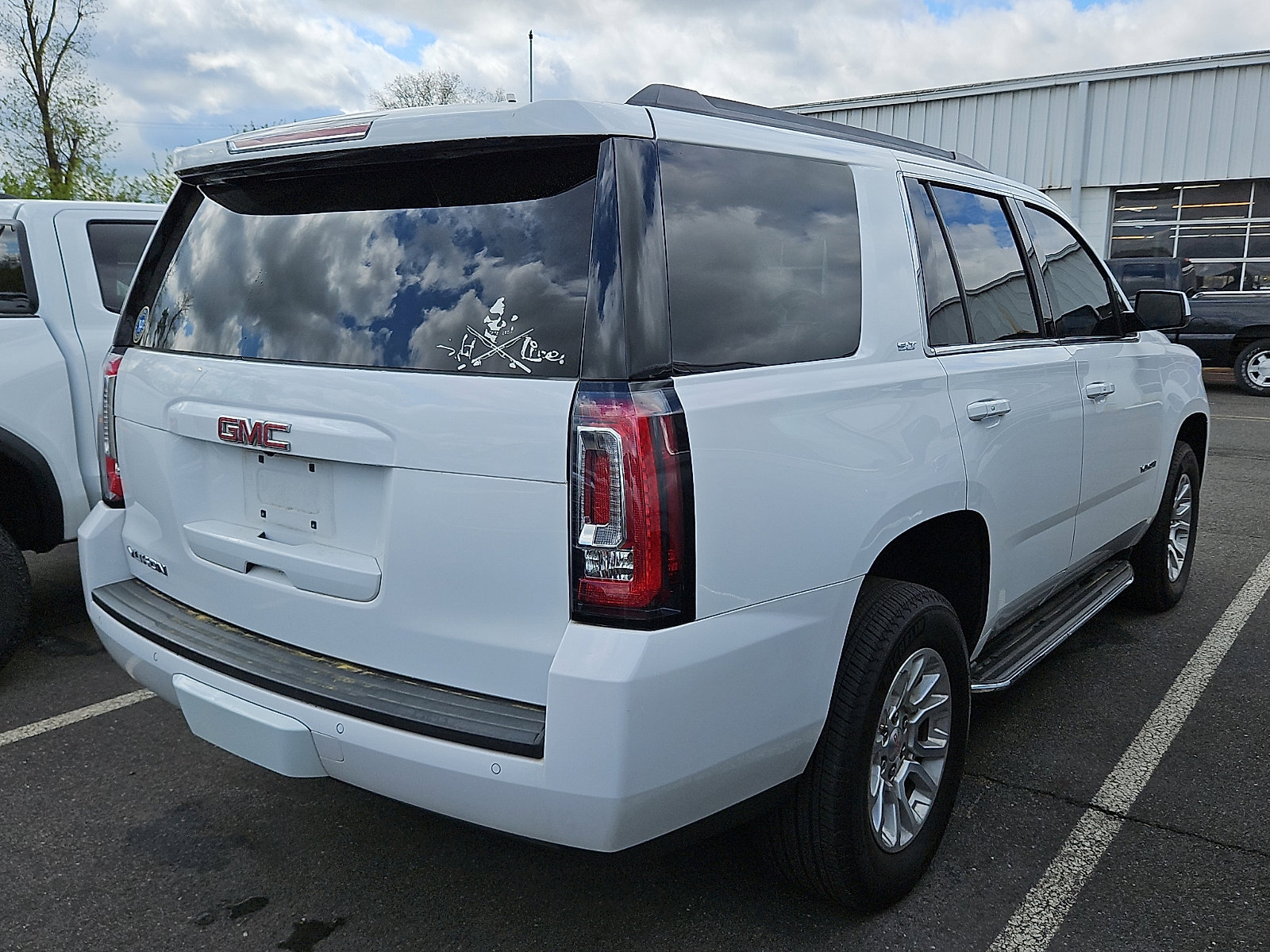 Used 2020 GMC Yukon SLT w/ Open Road Package AWD/4WD image 9