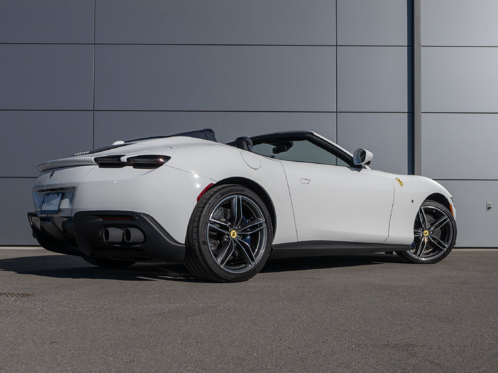 Certified 2026 Ferrari Roma Spider RWD image 8