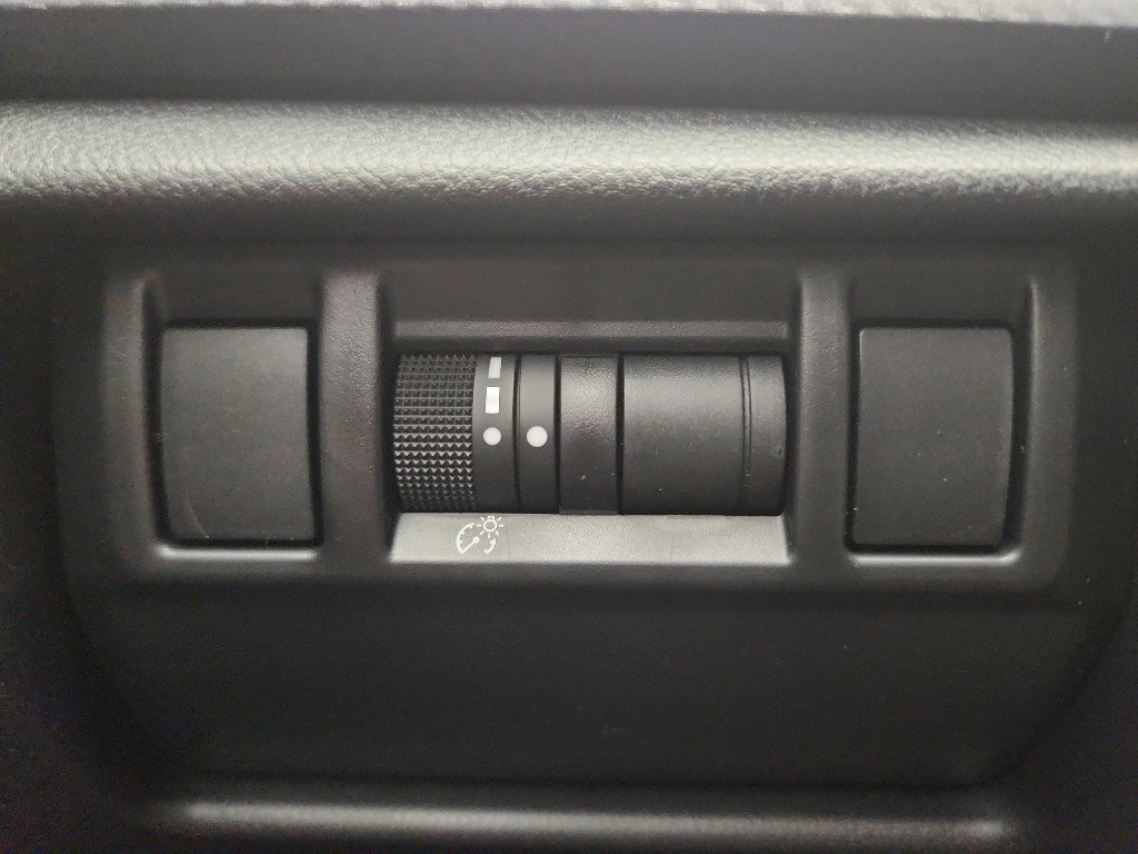 New 2026 Subaru Crosstrek 2.0i Premium AWD/4WD image 10