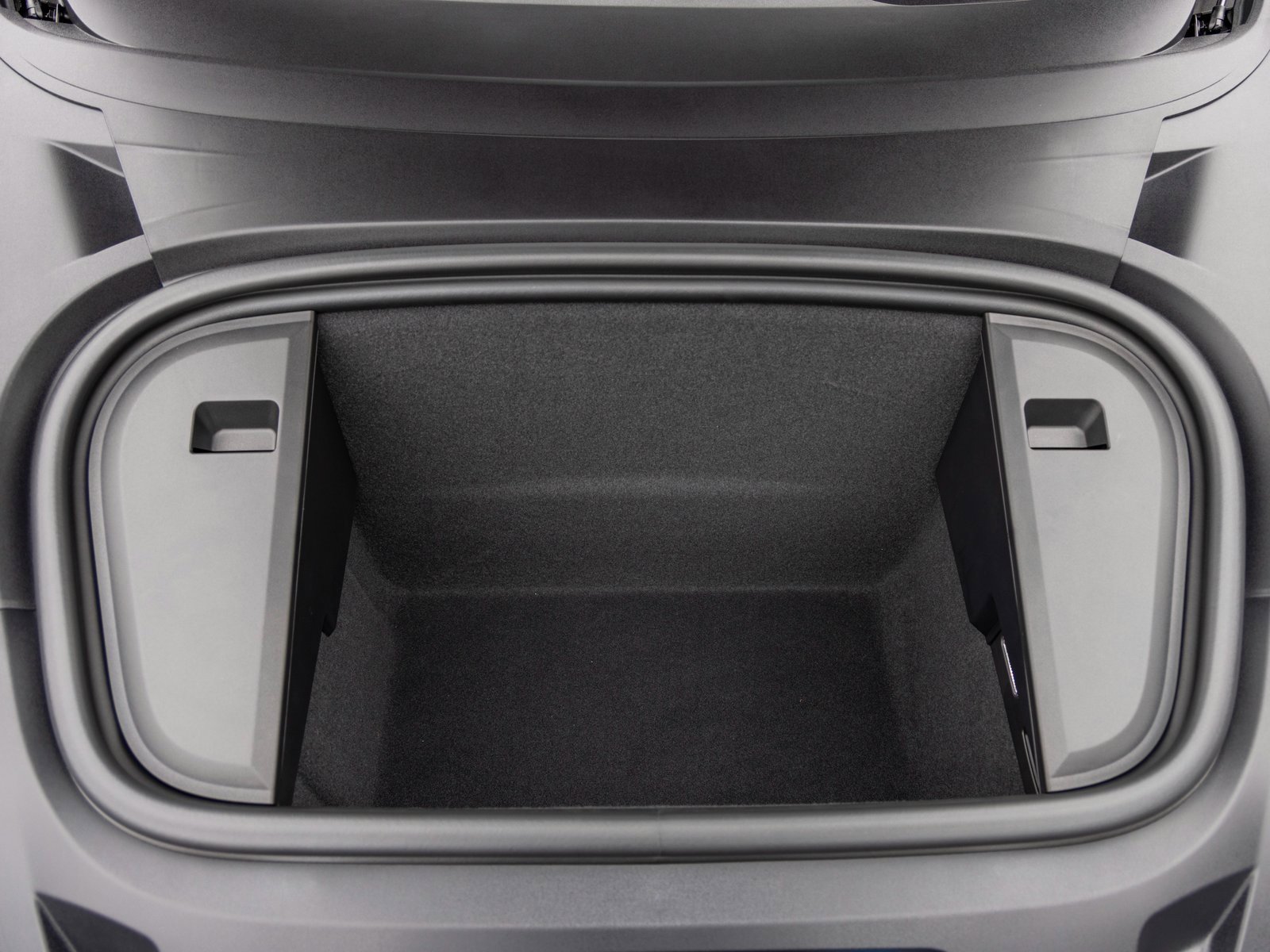 New 2025 Porsche Taycan 4S image 55