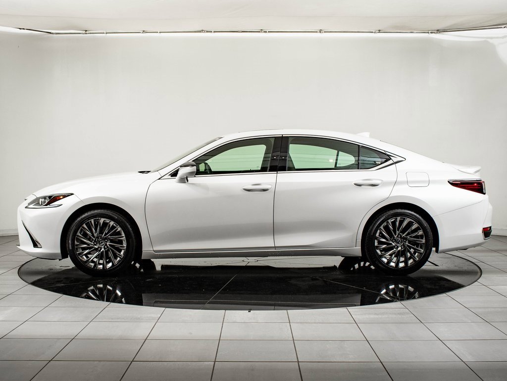 Certified 2025 Lexus ES 300h w/ Luxury Package image 5