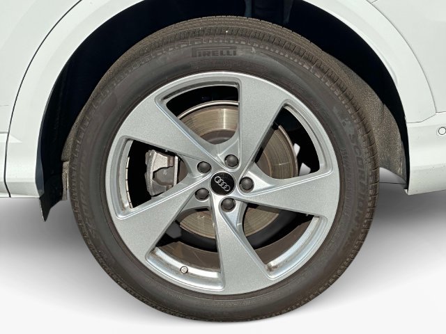 Certified 2025 Audi Q5 Premium Plus AWD/4WD image 10