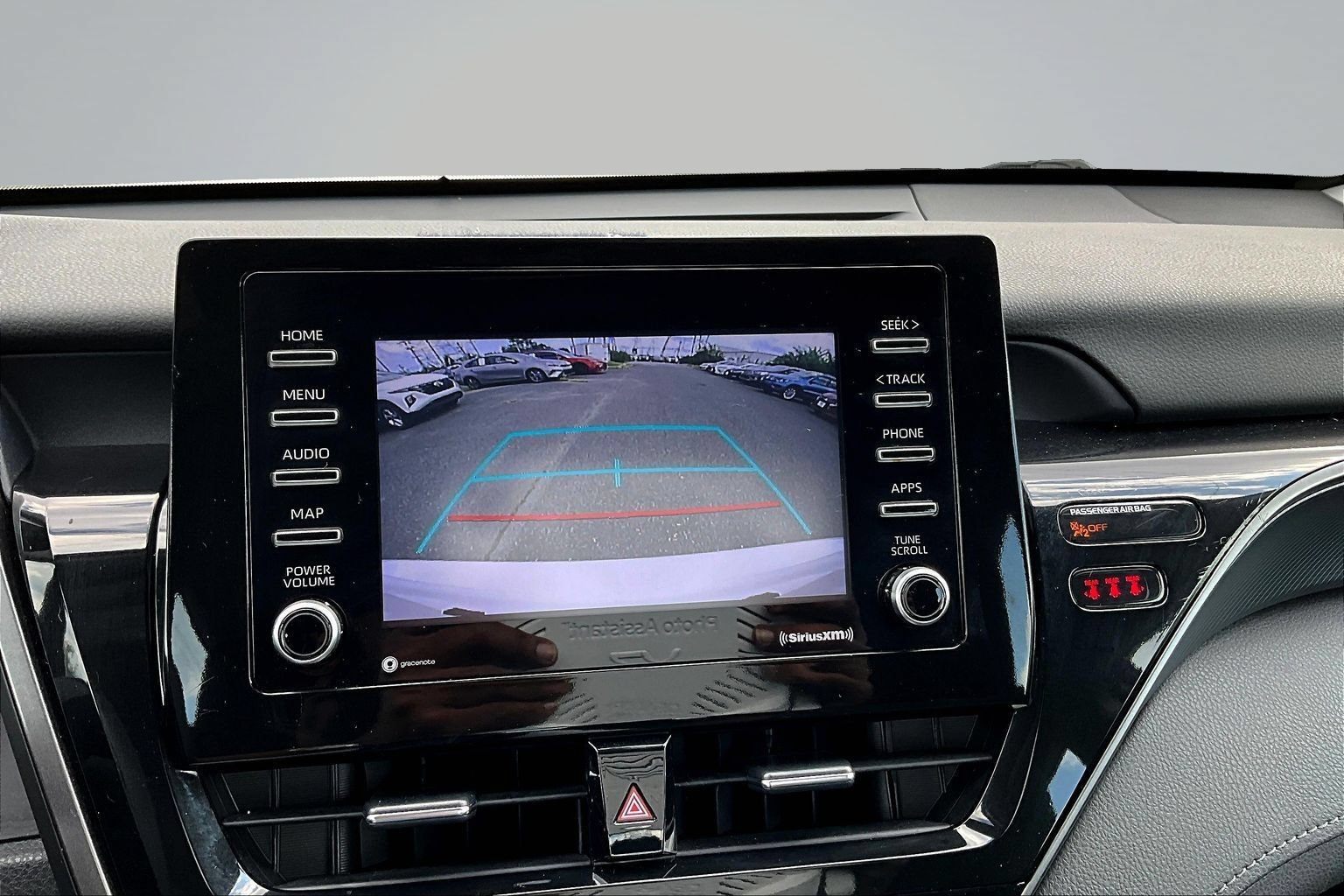 Used 2022 Toyota Camry LE FWD image 10