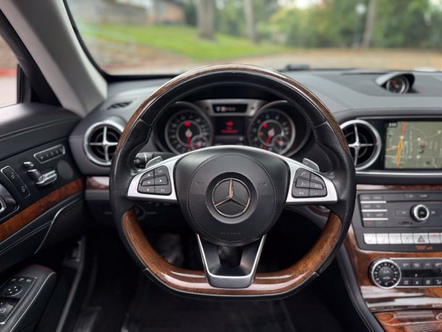 Used 2017 Mercedes-Benz SL 550 image 22
