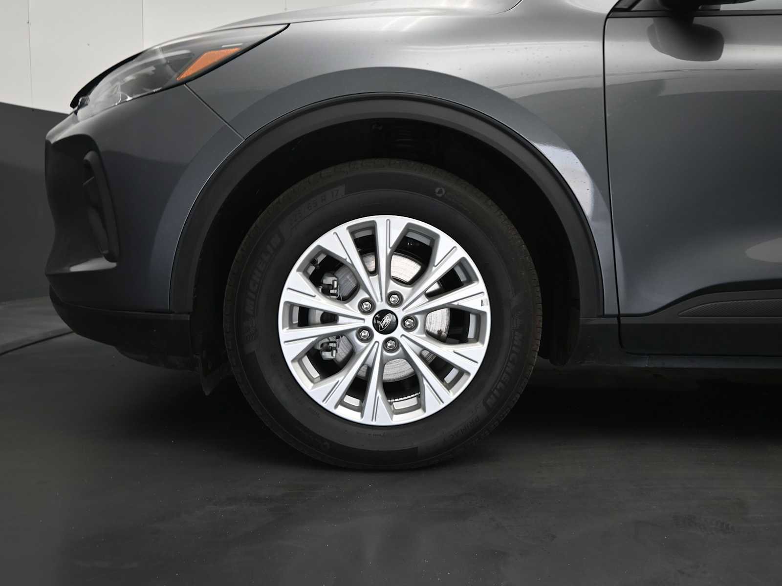 Used 2025 Ford Escape Active image 10