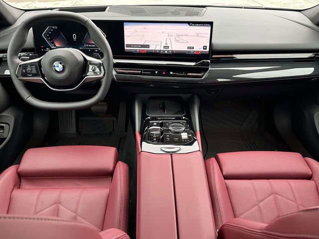 Used 2026 BMW 530i xDrive w/ Premium Package image 20