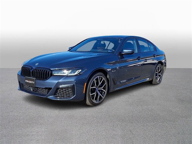 Used 2023 BMW 530e xDrive w/ Premium Package