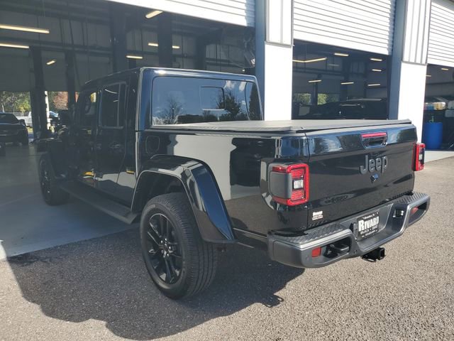 Used 2023 Jeep Gladiator Overland image 3